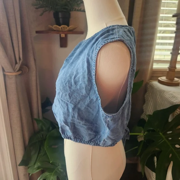 Cropped Chambray Denim Top - Picture 4 of 5